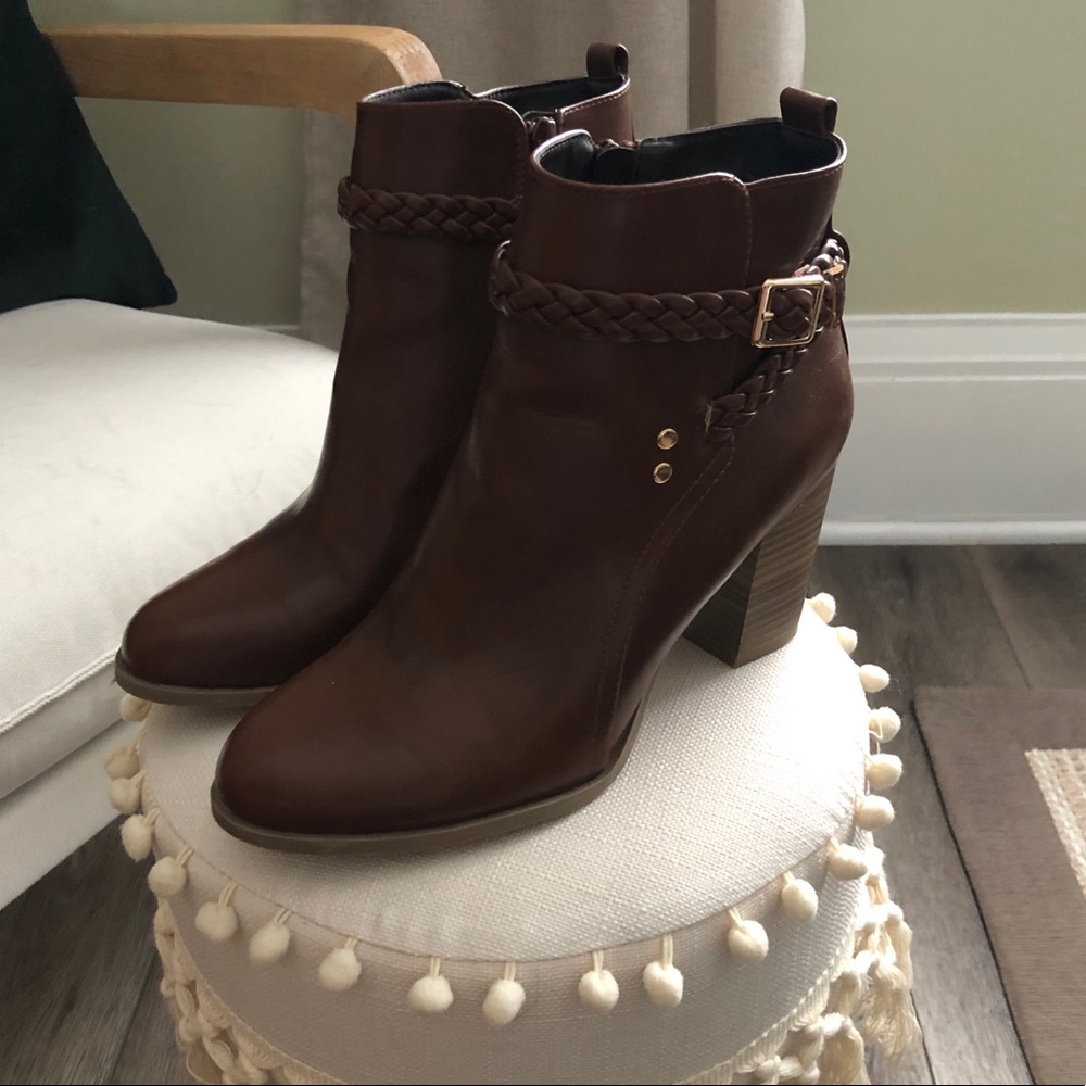 American Eagle Brown Booties SZ 8.5
